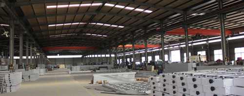 擁有100人以上生產團隊，四十余年密集架定制經驗